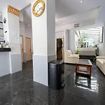 Apollo Opera Hotel