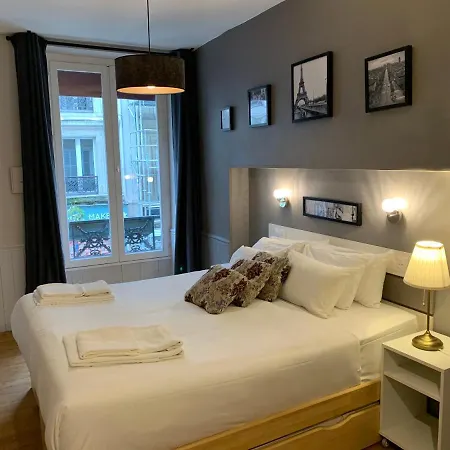 Apollo Opera Hotell 3*