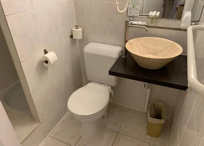 فندق Apollo Opera