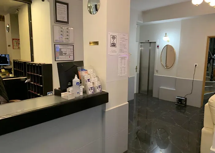 Apollo Opera Hotel 3*