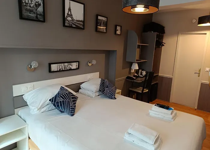 Apollo Opera 3* باريس