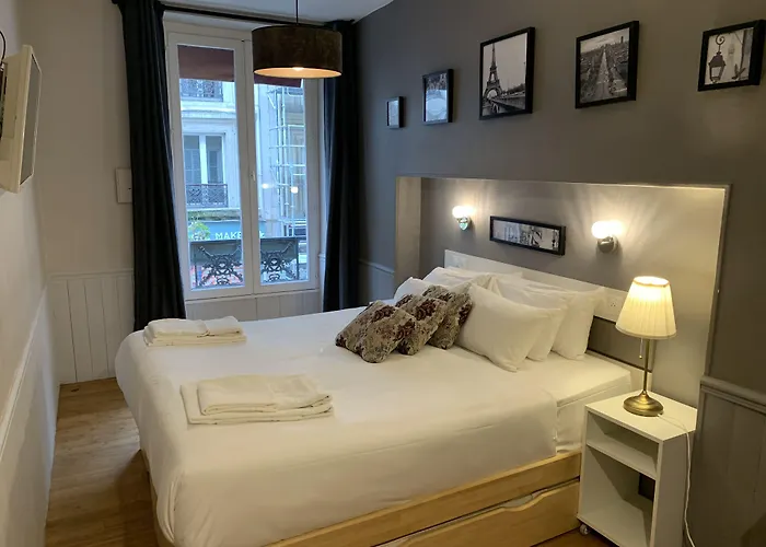 Apollo Opera 3* باريس