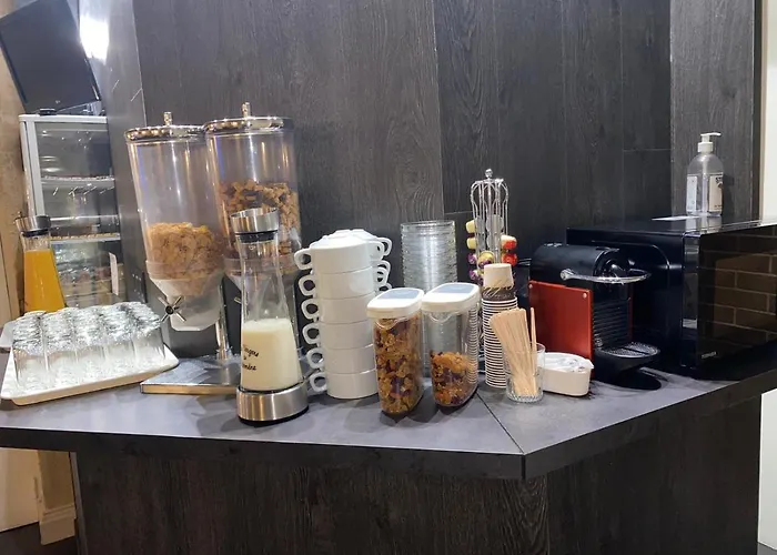 Apollo Opera Отель 3*